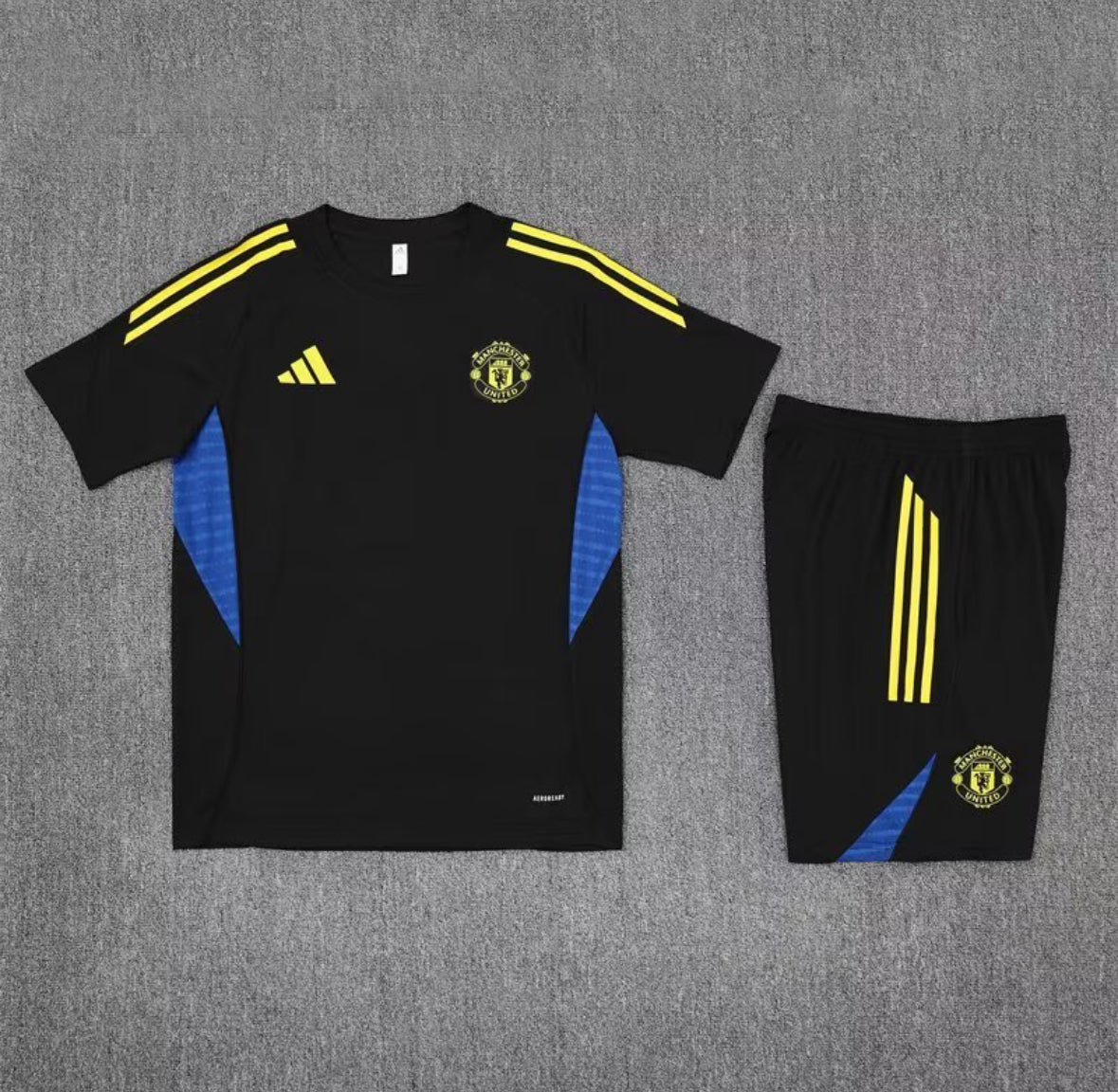 Man UTD Black & Blue Short Set