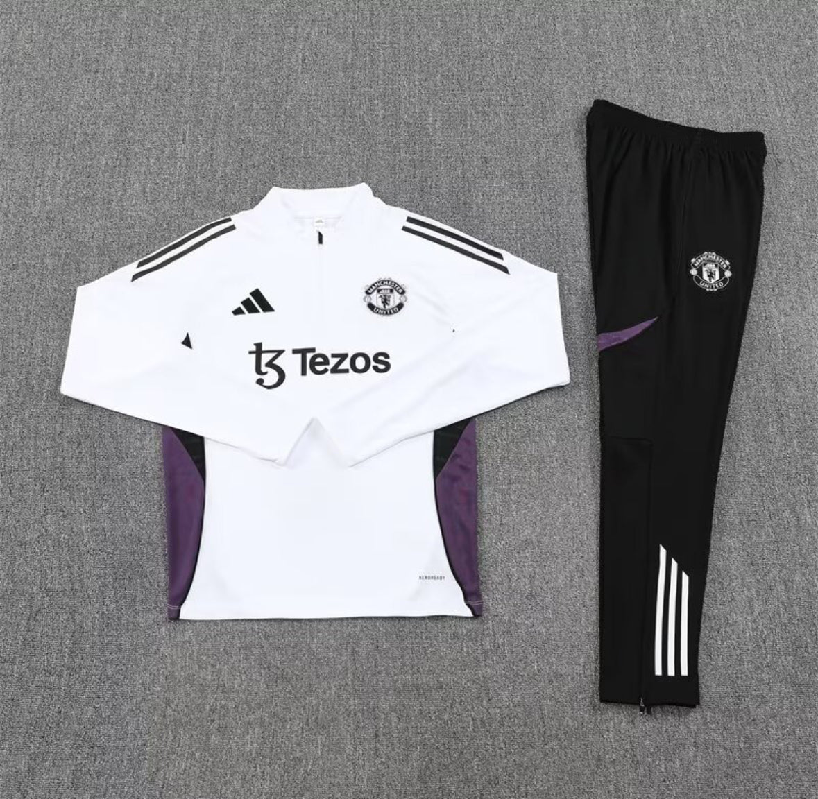 Man UTD White & Black 1/4 Zip Tracksuit
