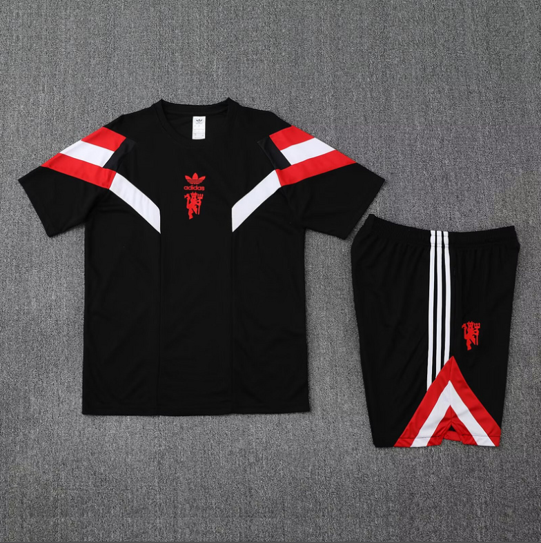 Man Utd 25/26 Short Set