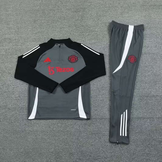 Man Utd 24/25 1/4 Zip Tracksuit