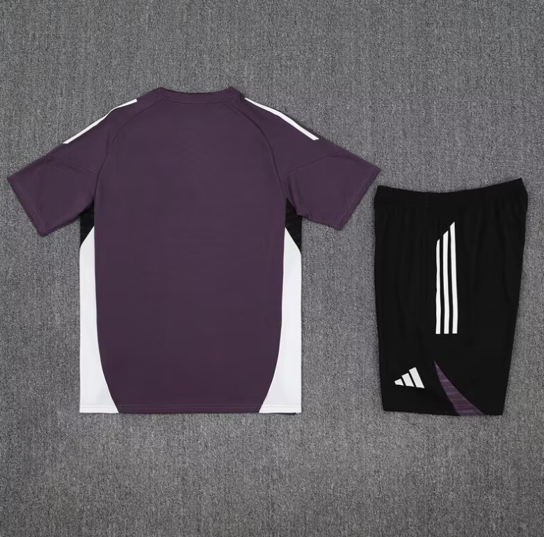 Man Utd 25/26 Short Set